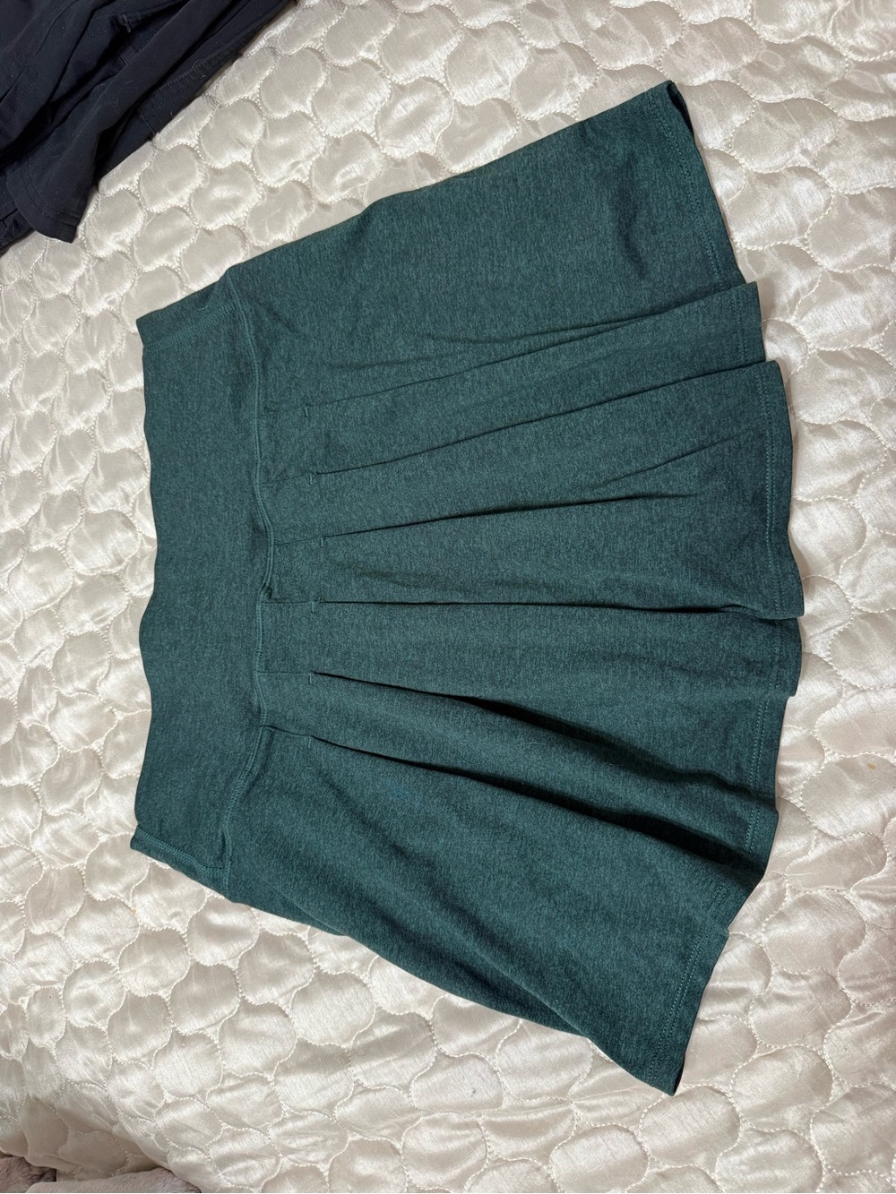 Vuori Halo Heather Green Circle Skort *Read* small damage